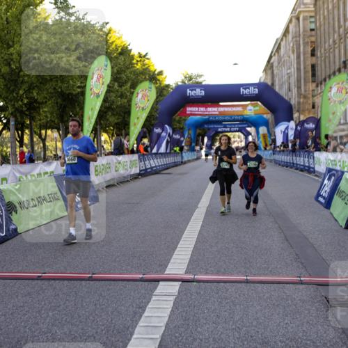 01.09.2024 - BARMER Alsterlauf Kathrin Stürmer Photography http://msf.ph/oto/6972596 01.09.2024 10:24:25 Ziel 2643, 2644, 2779, 2597, 2598, 3660, 4090 meine-sportfotos.de