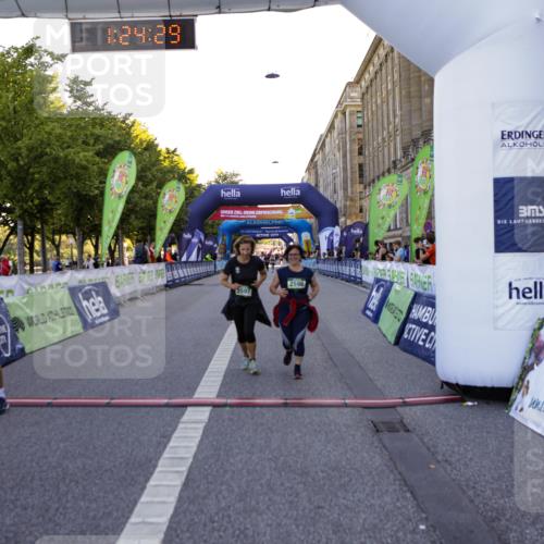 01.09.2024 - BARMER Alsterlauf Kathrin Stürmer Photography http://msf.ph/oto/6972600 01.09.2024 10:24:27 Ziel 2779, 2597, 2598, 3660, 4090 meine-sportfotos.de