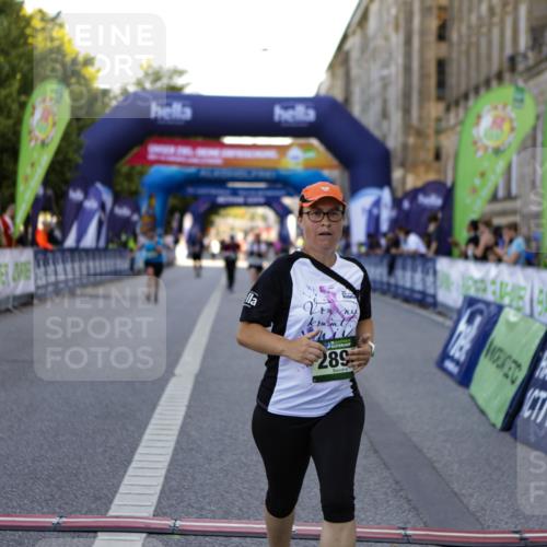 01.09.2024 - BARMER Alsterlauf Kathrin Stürmer Photography http://msf.ph/oto/6972610 01.09.2024 10:24:38 Ziel 2898, 3482 meine-sportfotos.de