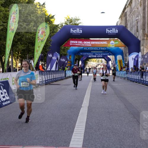 01.09.2024 - BARMER Alsterlauf Kathrin Stürmer Photography http://msf.ph/oto/6972615 01.09.2024 10:24:43 Ziel 2794, 2898, 3482, 3837 meine-sportfotos.de