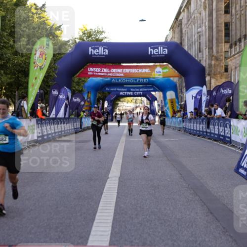 01.09.2024 - BARMER Alsterlauf Kathrin Stürmer Photography http://msf.ph/oto/6972616 01.09.2024 10:24:44 Ziel 2794, 2898, 3482, 3837 meine-sportfotos.de