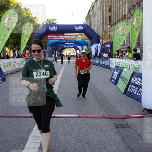 01.09.2024 - BARMER Alsterlauf Kathrin Stürmer Photography http://msf.ph/oto/6972657 01.09.2024 10:25:22 Ziel 2767, 2768, 2201, 2240, 8291 meine-sportfotos.de