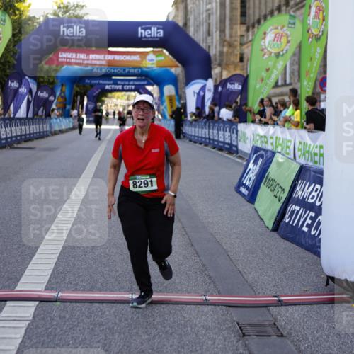 01.09.2024 - BARMER Alsterlauf Kathrin Stürmer Photography http://msf.ph/oto/6972659 01.09.2024 10:25:23 Ziel 2767, 2768, 2201, 2240, 8291 meine-sportfotos.de