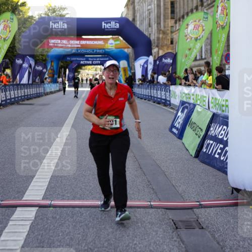 01.09.2024 - BARMER Alsterlauf Kathrin Stürmer Photography http://msf.ph/oto/6972660 01.09.2024 10:25:24 Ziel 2767, 2768, 2201, 2240, 4044, 8291 meine-sportfotos.de