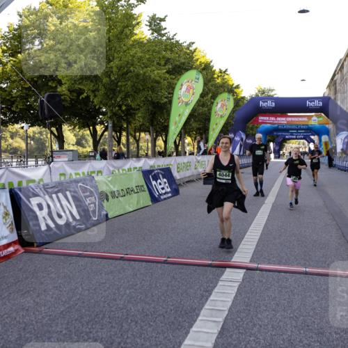 01.09.2024 - BARMER Alsterlauf Kathrin Stürmer Photography http://msf.ph/oto/6972668 01.09.2024 10:25:32 Ziel 2365, 4044, 5069 meine-sportfotos.de