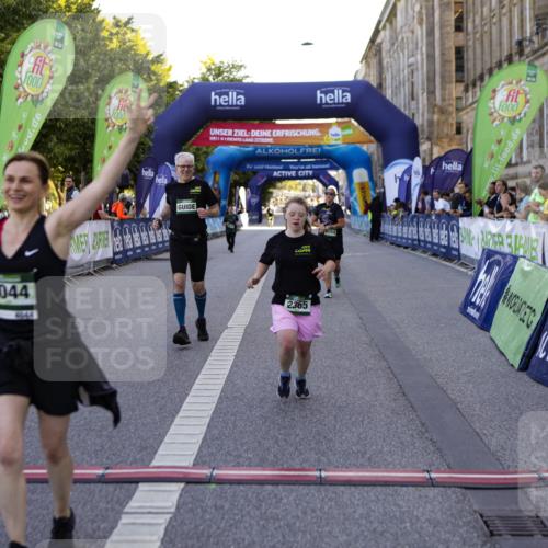01.09.2024 - BARMER Alsterlauf Kathrin Stürmer Photography http://msf.ph/oto/6972675 01.09.2024 10:25:33 Ziel 2365, 4044, 5069 meine-sportfotos.de