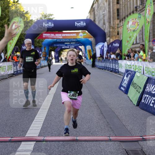 01.09.2024 - BARMER Alsterlauf Kathrin Stürmer Photography http://msf.ph/oto/6972679 01.09.2024 10:25:34 Ziel 2365, 4044, 5069 meine-sportfotos.de