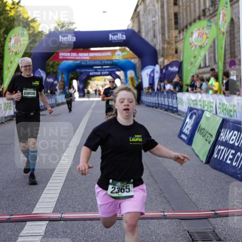 01.09.2024 - BARMER Alsterlauf Kathrin Stürmer Photography http://msf.ph/oto/6972682 01.09.2024 10:25:34 Ziel 2365, 4044, 5069 meine-sportfotos.de