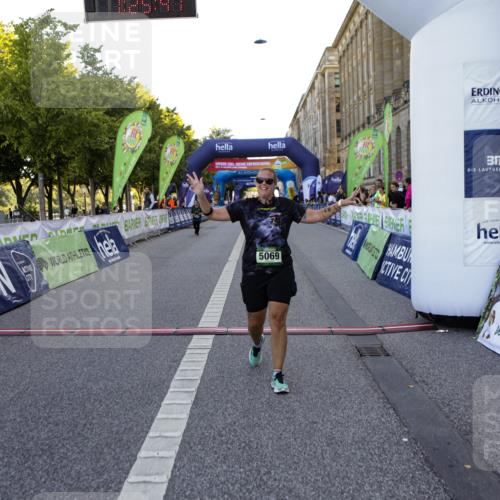01.09.2024 - BARMER Alsterlauf Kathrin Stürmer Photography http://msf.ph/oto/6972686 01.09.2024 10:25:39 Ziel 2365, 2859, 4044, 5069 meine-sportfotos.de