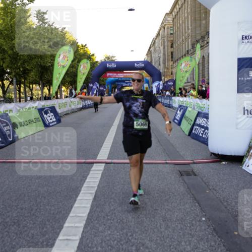 01.09.2024 - BARMER Alsterlauf Kathrin Stürmer Photography http://msf.ph/oto/6972688 01.09.2024 10:25:39 Ziel 2365, 2859, 4044, 5069 meine-sportfotos.de
