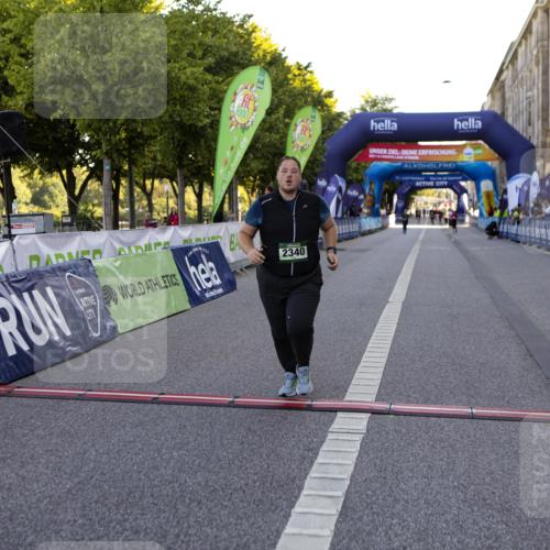 01.09.2024 - BARMER Alsterlauf Kathrin Stürmer Photography http://msf.ph/oto/6972708 01.09.2024 10:26:17 Ziel 2380, 2381, 2340, 4893 meine-sportfotos.de