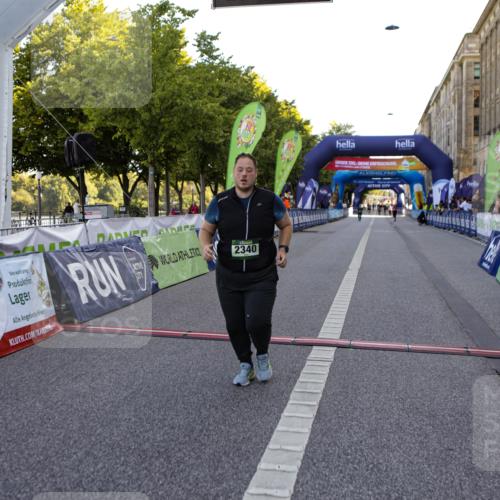 01.09.2024 - BARMER Alsterlauf Kathrin Stürmer Photography http://msf.ph/oto/6972712 01.09.2024 10:26:18 Ziel 2380, 2381, 2663, 2665, 2666, 2340 meine-sportfotos.de