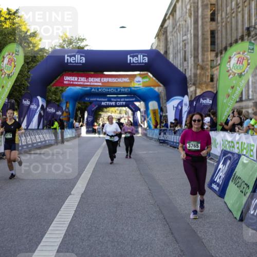 01.09.2024 - BARMER Alsterlauf Kathrin Stürmer Photography http://msf.ph/oto/6972720 01.09.2024 10:26:42 Ziel 4999, 2003, 3544, 3765, 5115 meine-sportfotos.de