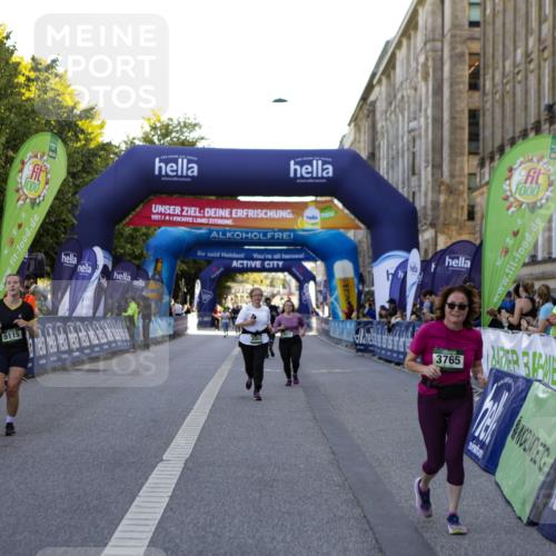 01.09.2024 - BARMER Alsterlauf Kathrin Stürmer Photography http://msf.ph/oto/6972722 01.09.2024 10:26:43 Ziel 4999, 2003, 3544, 3651, 3765, 5115 meine-sportfotos.de