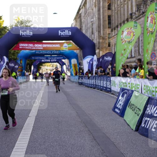 01.09.2024 - BARMER Alsterlauf Kathrin Stürmer Photography http://msf.ph/oto/6972731 01.09.2024 10:26:49 Ziel 4999, 2003, 3651, 3765, 5115 meine-sportfotos.de