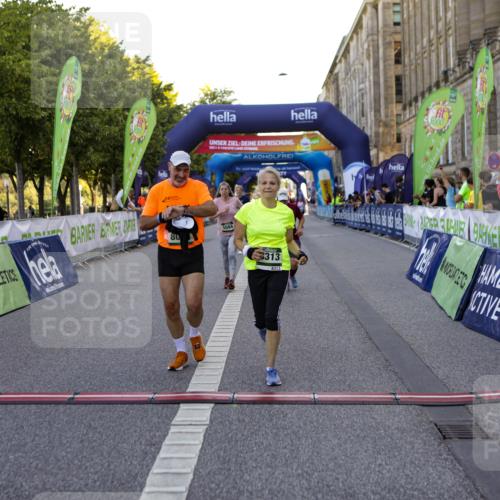 01.09.2024 - BARMER Alsterlauf Kathrin Stürmer Photography http://msf.ph/oto/6972764 01.09.2024 10:27:06 Ziel 4237, 2413, 4960, 5094, 8004, 8313 meine-sportfotos.de