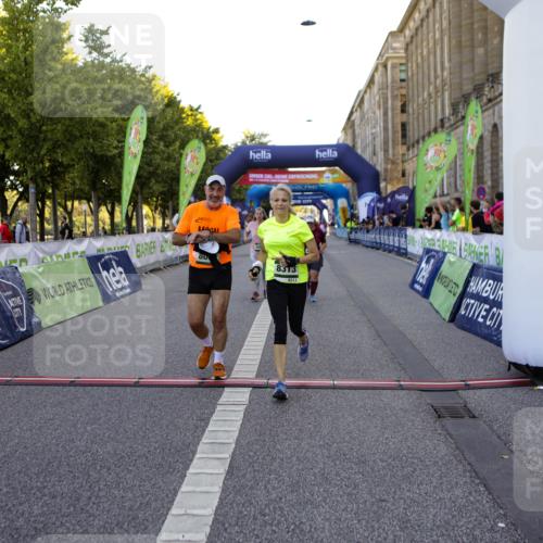 01.09.2024 - BARMER Alsterlauf Kathrin Stürmer Photography http://msf.ph/oto/6972766 01.09.2024 10:27:07 Ziel 4237, 2413, 4960, 5094, 8004, 8313 meine-sportfotos.de