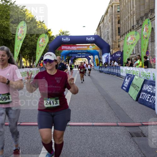 01.09.2024 - BARMER Alsterlauf Kathrin Stürmer Photography http://msf.ph/oto/6972776 01.09.2024 10:27:11 Ziel 4237, 2413, 3761, 4091, 4960, 5094, 8004, 8313 meine-sportfotos.de