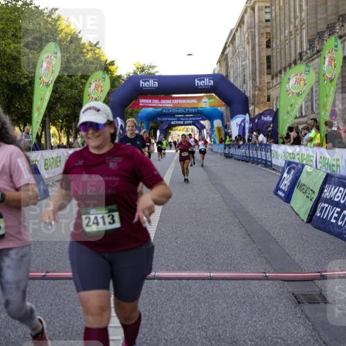 01.09.2024 - BARMER Alsterlauf Kathrin Stürmer Photography http://msf.ph/oto/6972777 01.09.2024 10:27:11 Ziel 4237, 2413, 3761, 4091, 4960, 5094, 8004, 8313 meine-sportfotos.de