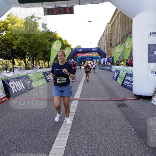 01.09.2024 - BARMER Alsterlauf Kathrin Stürmer Photography http://msf.ph/oto/6972782 01.09.2024 10:27:14 Ziel 4237, 2413, 3761, 4091, 4960, 5056, 5094, 8191, 8192 meine-sportfotos.de