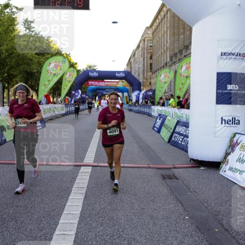 01.09.2024 - BARMER Alsterlauf Kathrin Stürmer Photography http://msf.ph/oto/6972785 01.09.2024 10:27:17 Ziel 4237, 3761, 4091, 4960, 5056, 8191, 8192 meine-sportfotos.de