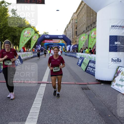 01.09.2024 - BARMER Alsterlauf Kathrin Stürmer Photography http://msf.ph/oto/6972786 01.09.2024 10:27:17 Ziel 4237, 3761, 4091, 4960, 5056, 8191, 8192 meine-sportfotos.de
