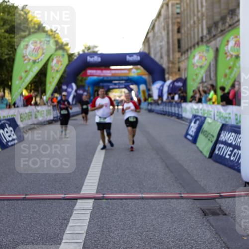 01.09.2024 - BARMER Alsterlauf Kathrin Stürmer Photography http://msf.ph/oto/6972797 01.09.2024 10:27:19 Ziel 4237, 3761, 4091, 4960, 5056, 8191, 8192, 8193 meine-sportfotos.de