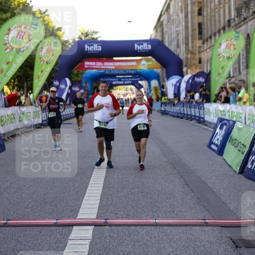 01.09.2024 - BARMER Alsterlauf Kathrin Stürmer Photography http://msf.ph/oto/6972799 01.09.2024 10:27:20 Ziel 3761, 4091, 5056, 8191, 8192, 8193 meine-sportfotos.de