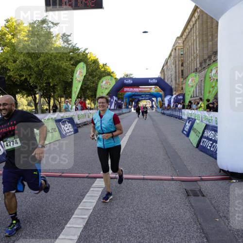 01.09.2024 - BARMER Alsterlauf Kathrin Stürmer Photography http://msf.ph/oto/6972817 01.09.2024 10:27:40 Ziel 2119, 4774, 5013, 5078 meine-sportfotos.de