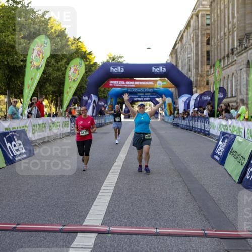 01.09.2024 - BARMER Alsterlauf Kathrin Stürmer Photography http://msf.ph/oto/6972833 01.09.2024 10:27:59 Ziel 5097, 2316, 4461, 4477, 4696 meine-sportfotos.de