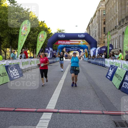 01.09.2024 - BARMER Alsterlauf Kathrin Stürmer Photography http://msf.ph/oto/6972835 01.09.2024 10:27:59 Ziel 5097, 2316, 4461, 4477, 4696 meine-sportfotos.de