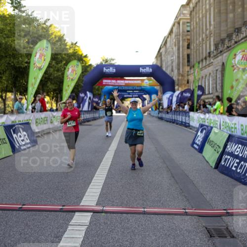 01.09.2024 - BARMER Alsterlauf Kathrin Stürmer Photography http://msf.ph/oto/6972837 01.09.2024 10:27:59 Ziel 5097, 2316, 4461, 4477, 4696 meine-sportfotos.de