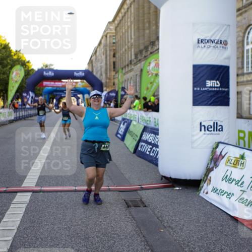 01.09.2024 - BARMER Alsterlauf Kathrin Stürmer Photography http://msf.ph/oto/6972846 01.09.2024 10:28:01 Ziel 5097, 2316, 4461, 4477, 4696 meine-sportfotos.de