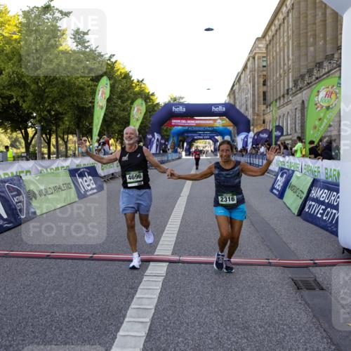 01.09.2024 - BARMER Alsterlauf Kathrin Stürmer Photography http://msf.ph/oto/6972850 01.09.2024 10:28:05 Ziel 5097, 2316, 4461, 4477, 4696 meine-sportfotos.de