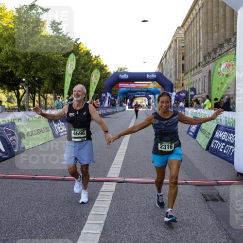 01.09.2024 - BARMER Alsterlauf Kathrin Stürmer Photography http://msf.ph/oto/6972853 01.09.2024 10:28:05 Ziel 5097, 2316, 4461, 4477, 4696 meine-sportfotos.de