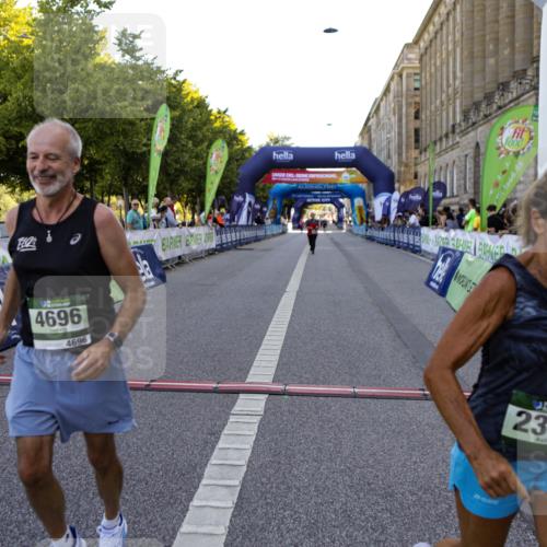 01.09.2024 - BARMER Alsterlauf Kathrin Stürmer Photography http://msf.ph/oto/6972858 01.09.2024 10:28:06 Ziel 5097, 2316, 3362, 4461, 4477, 4696 meine-sportfotos.de