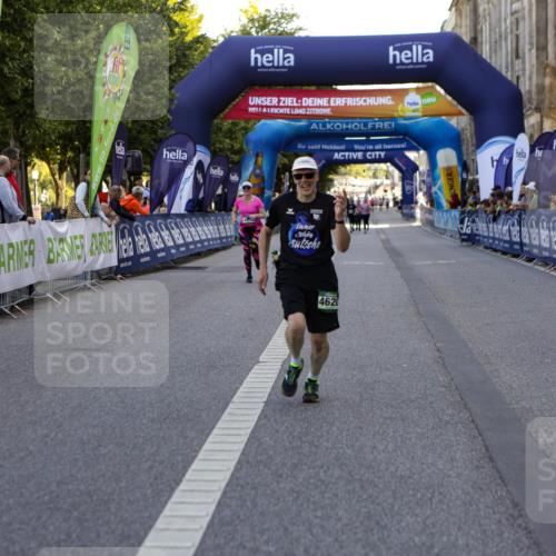 01.09.2024 - BARMER Alsterlauf Kathrin Stürmer Photography http://msf.ph/oto/6972864 01.09.2024 10:28:28 Ziel 8319, 4620, 4917 meine-sportfotos.de