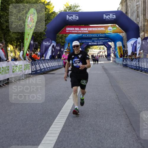 01.09.2024 - BARMER Alsterlauf Kathrin Stürmer Photography http://msf.ph/oto/6972865 01.09.2024 10:28:28 Ziel 8319, 4620, 4917 meine-sportfotos.de