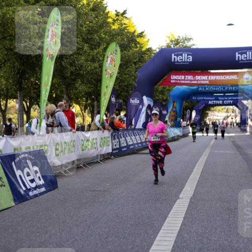 01.09.2024 - BARMER Alsterlauf Kathrin Stürmer Photography http://msf.ph/oto/6972870 01.09.2024 10:28:31 Ziel 8319, 4620, 4917 meine-sportfotos.de