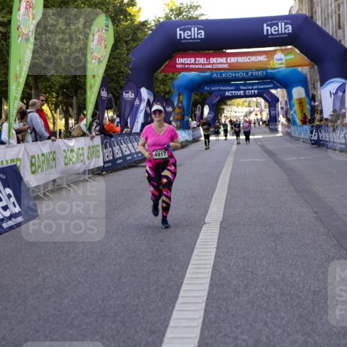 01.09.2024 - BARMER Alsterlauf Kathrin Stürmer Photography http://msf.ph/oto/6972875 01.09.2024 10:28:32 Ziel 8319, 4620, 4917 meine-sportfotos.de