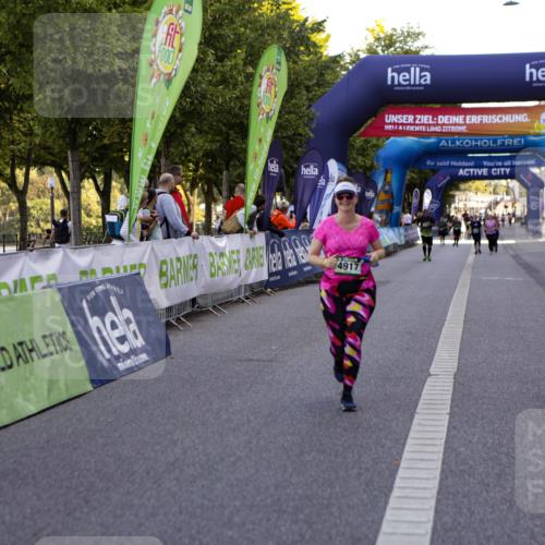 01.09.2024 - BARMER Alsterlauf Kathrin Stürmer Photography http://msf.ph/oto/6972879 01.09.2024 10:28:33 Ziel 8319, 4620, 4917 meine-sportfotos.de