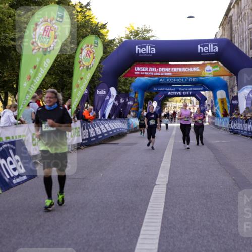 01.09.2024 - BARMER Alsterlauf Kathrin Stürmer Photography http://msf.ph/oto/6972891 01.09.2024 10:28:47 Ziel 2780, 3589, 3598 meine-sportfotos.de