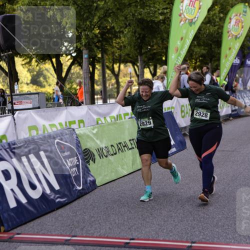01.09.2024 - BARMER Alsterlauf Kathrin Stürmer Photography http://msf.ph/oto/6972913 01.09.2024 10:28:58 Ziel 2031, 2780, 2928, 2929, 3589 meine-sportfotos.de