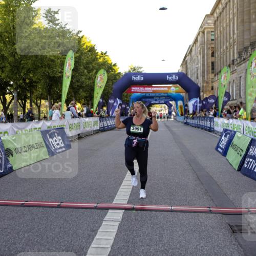 01.09.2024 - BARMER Alsterlauf Kathrin Stürmer Photography http://msf.ph/oto/6972927 01.09.2024 10:29:18 Ziel 2048, 3991, 4317, 4318 meine-sportfotos.de