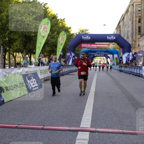 01.09.2024 - BARMER Alsterlauf Kathrin Stürmer Photography http://msf.ph/oto/6972942 01.09.2024 10:29:35 Ziel 2153, 2871, 2088, 4740 meine-sportfotos.de