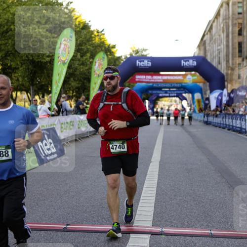 01.09.2024 - BARMER Alsterlauf Kathrin Stürmer Photography http://msf.ph/oto/6972953 01.09.2024 10:29:37 Ziel 2153, 2871, 2088, 4740 meine-sportfotos.de