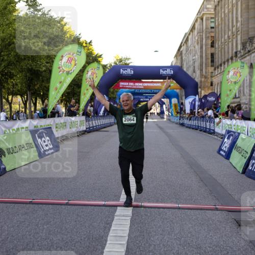 01.09.2024 - BARMER Alsterlauf Kathrin Stürmer Photography http://msf.ph/oto/6972997 01.09.2024 10:30:42 Ziel 3920, 2064, 2230 meine-sportfotos.de