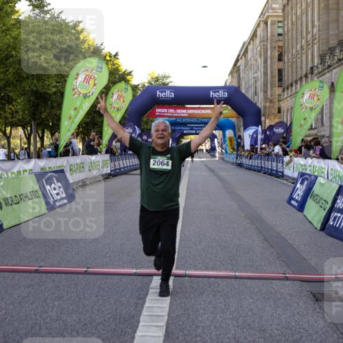01.09.2024 - BARMER Alsterlauf Kathrin Stürmer Photography http://msf.ph/oto/6972999 01.09.2024 10:30:42 Ziel 3920, 2064, 2230 meine-sportfotos.de