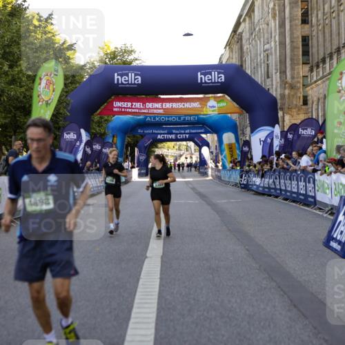 01.09.2024 - BARMER Alsterlauf Kathrin Stürmer Photography http://msf.ph/oto/6973009 01.09.2024 10:31:02 Ziel 3387, 3388, 4898 meine-sportfotos.de