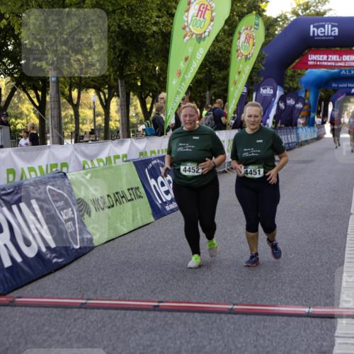 01.09.2024 - BARMER Alsterlauf Kathrin Stürmer Photography http://msf.ph/oto/6973027 01.09.2024 10:31:47 Ziel 4451, 4452 meine-sportfotos.de